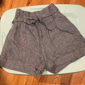 High waisted light wash shorts